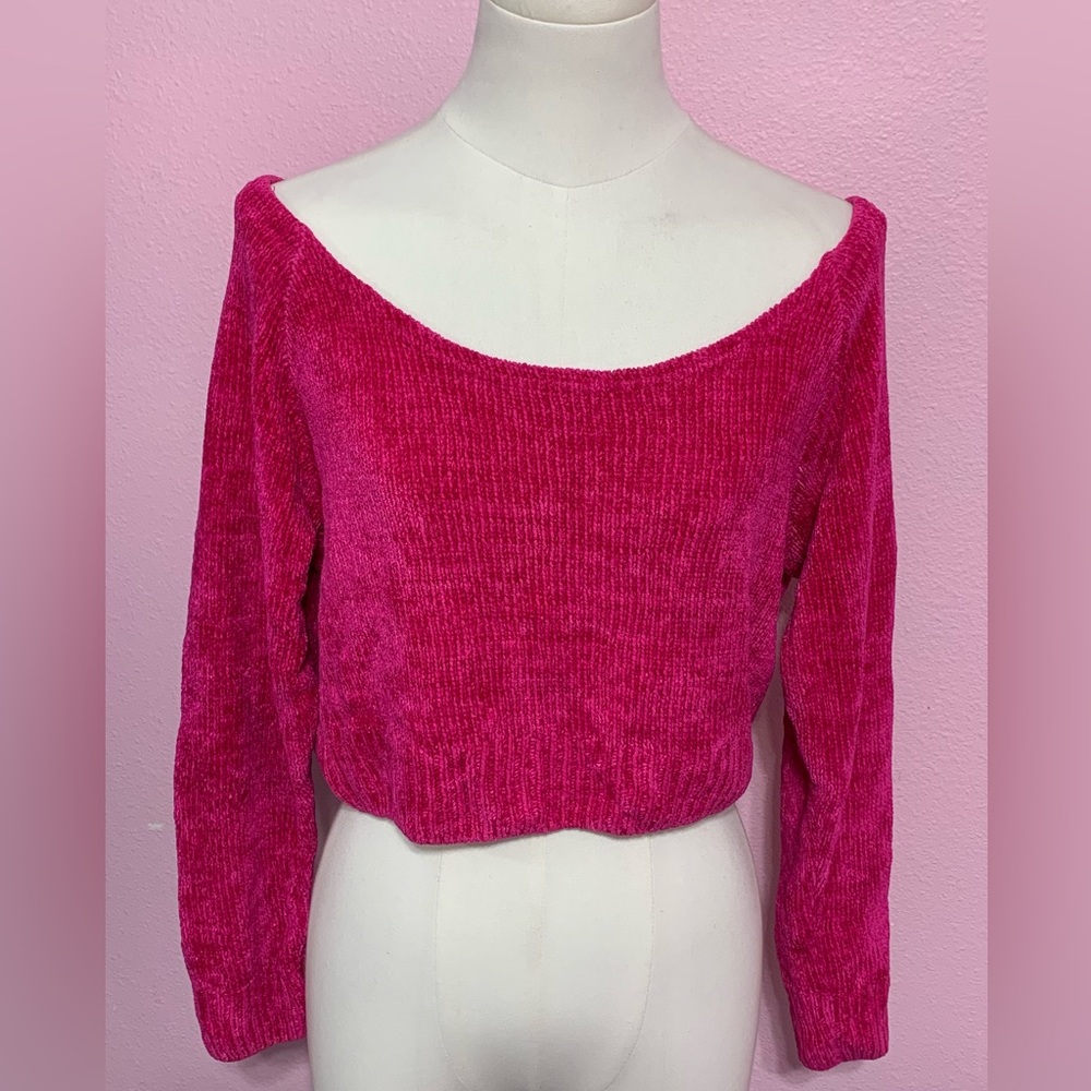 VTG Bebe hot pink off the shoulder cropped knit sweater - medium